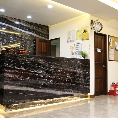 德瑞旅店direct Hotel Kaohsiung Exterior photo