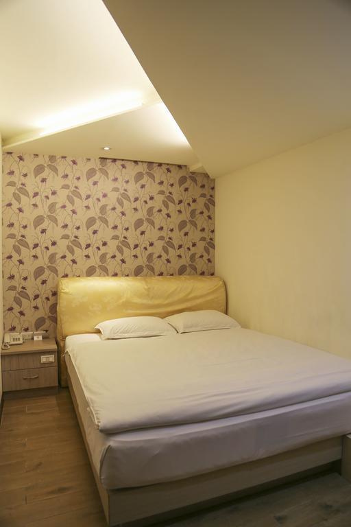 德瑞旅店direct Hotel Kaohsiung Exterior photo
