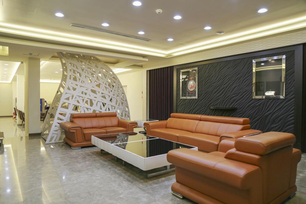 德瑞旅店direct Hotel Kaohsiung Exterior photo