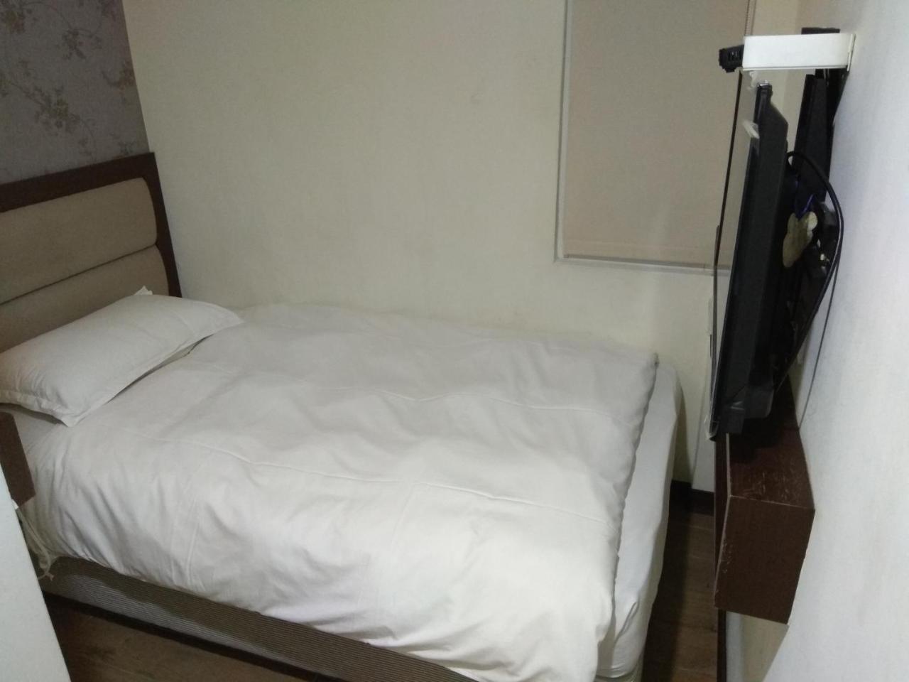 德瑞旅店direct Hotel Kaohsiung Exterior photo